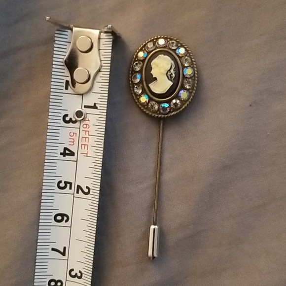 SadeDesign Cameo Stick Pin - Picture 6 of 6